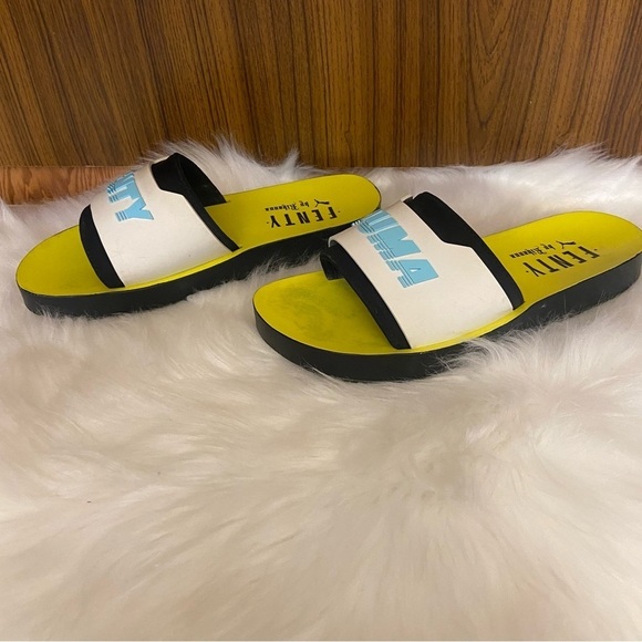 Puma‎ x Fenty Rhianna surf slides -men’s 5.5, women’s size  6.5 - Picture 2 of 9